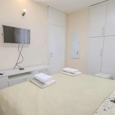 Urban Zen Apartment *